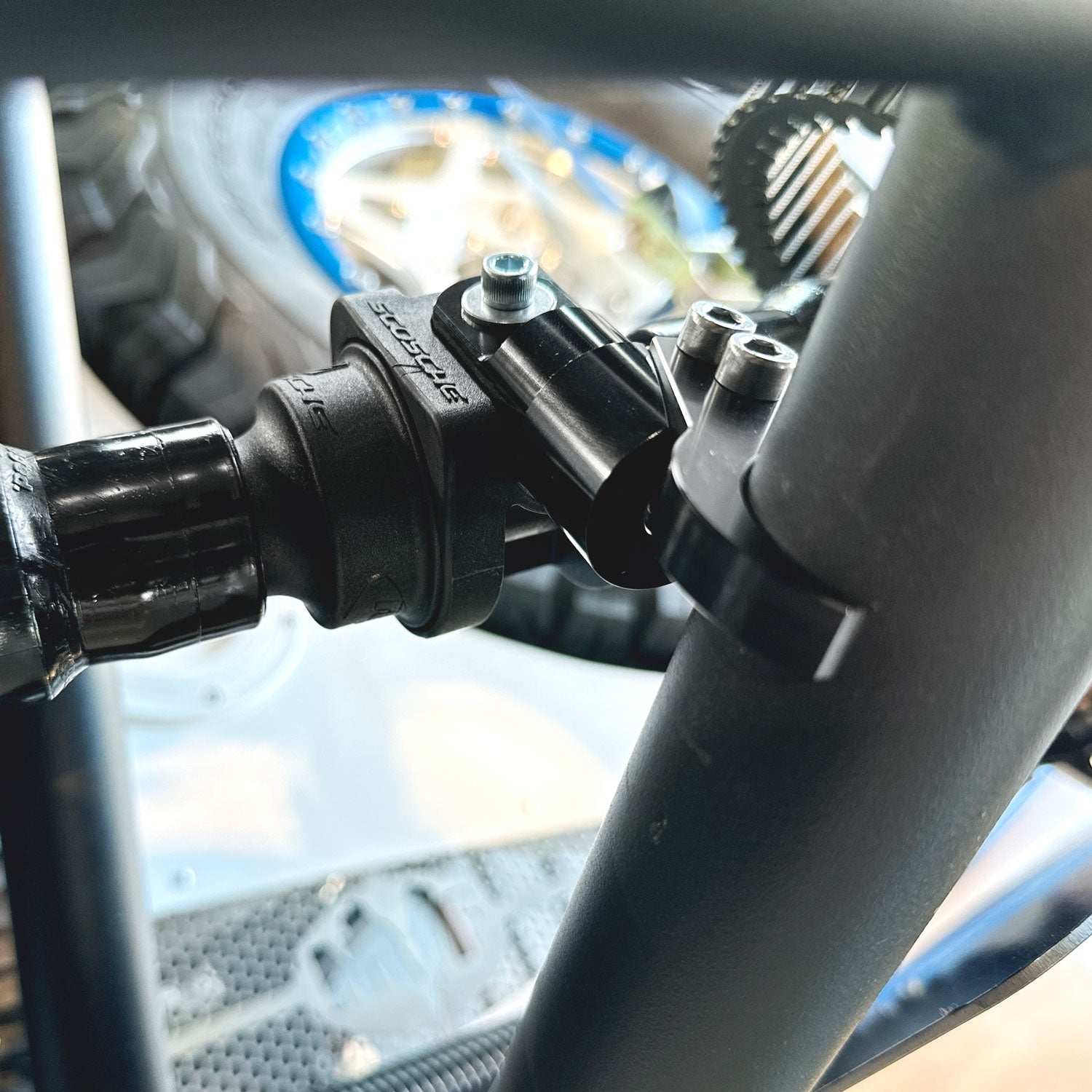 MAC-XC Magnetic Quick-Release for Helmet Air Pumper - with 1.0  Bar Mount