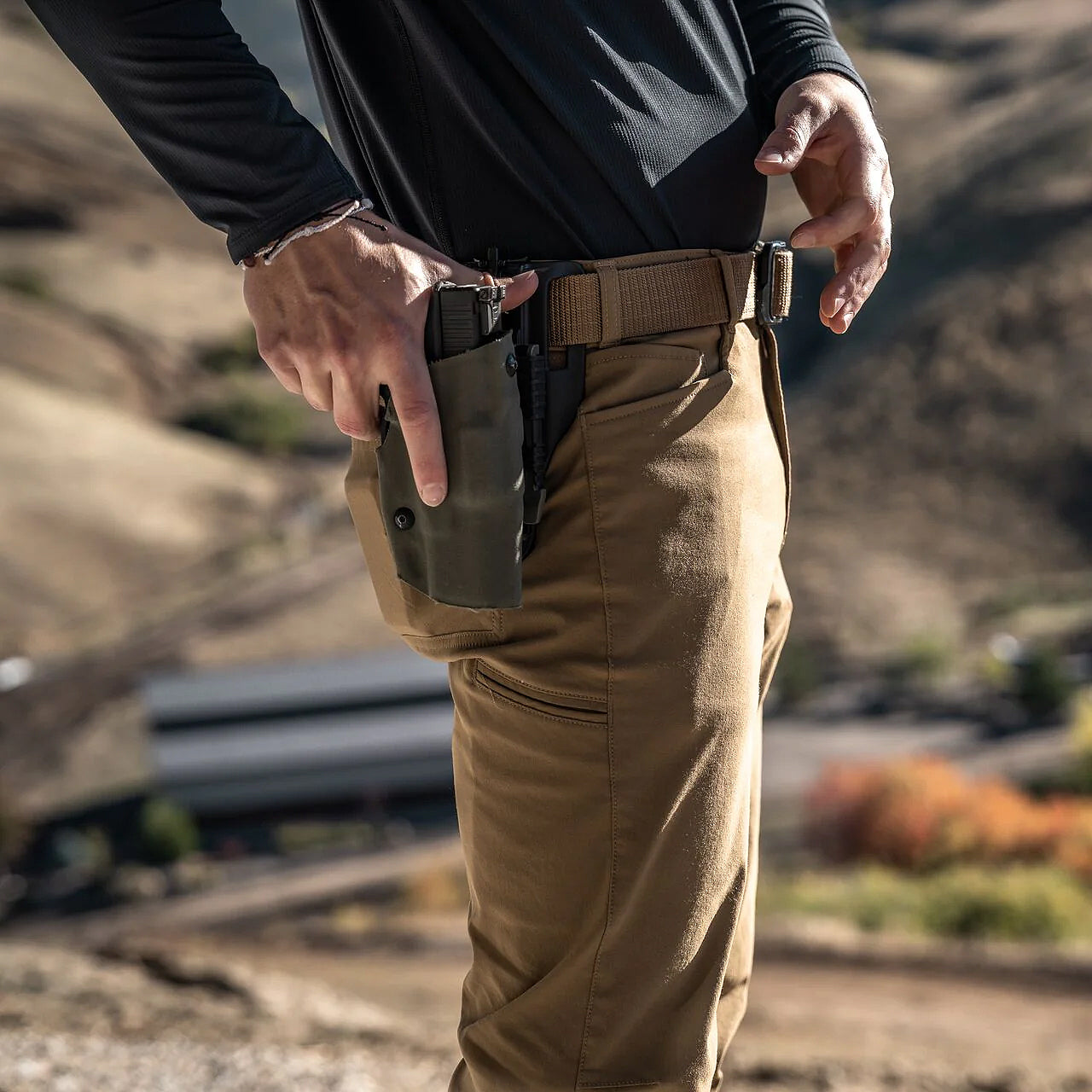 Eberlestock Camas Pant | Water-Resistant w/ Articulated Knees & 8 Pockets