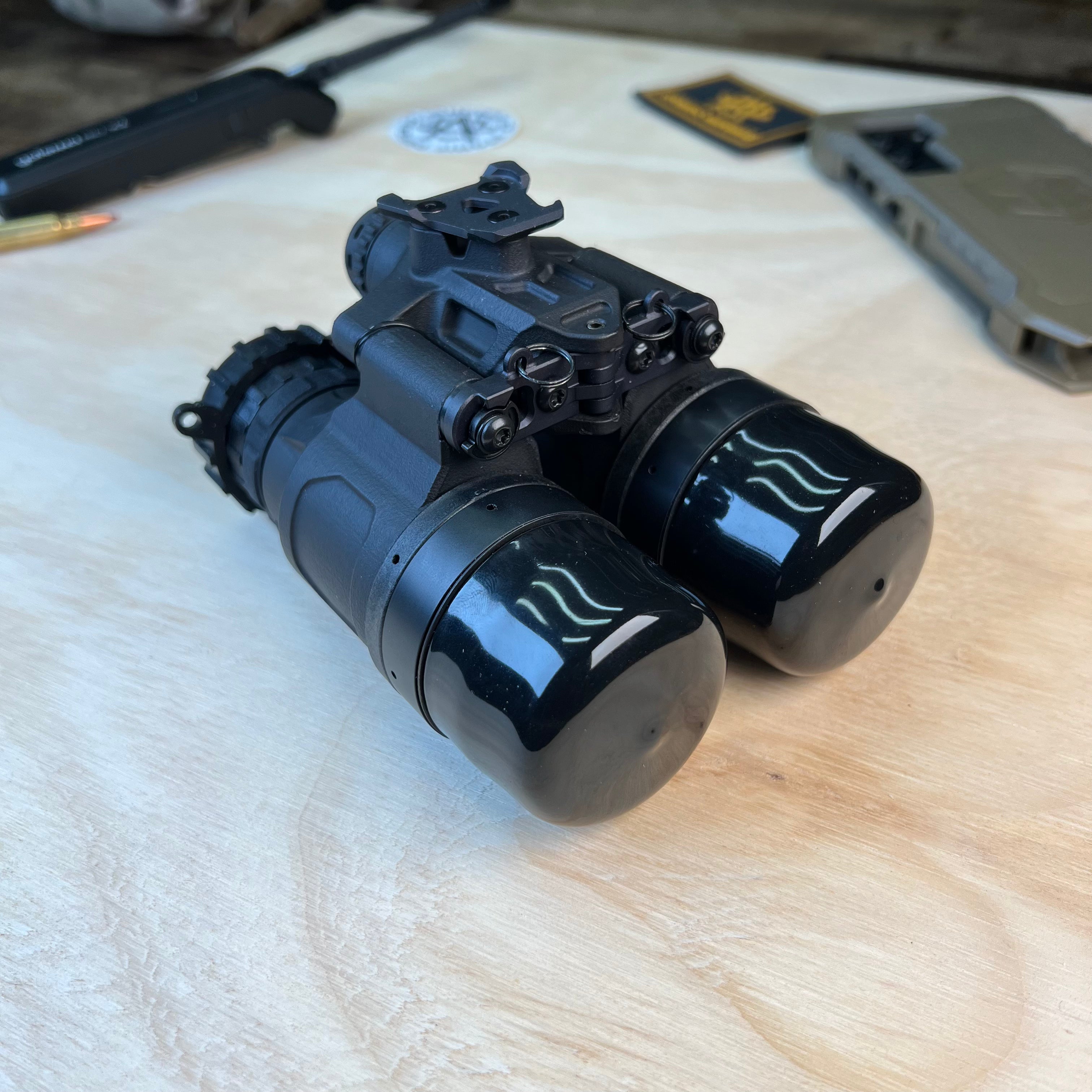 Nocturn Industries Katana | Up to 3000 FOM Gen 3 White Phosphor & 15oz | 100+ Hour Battery